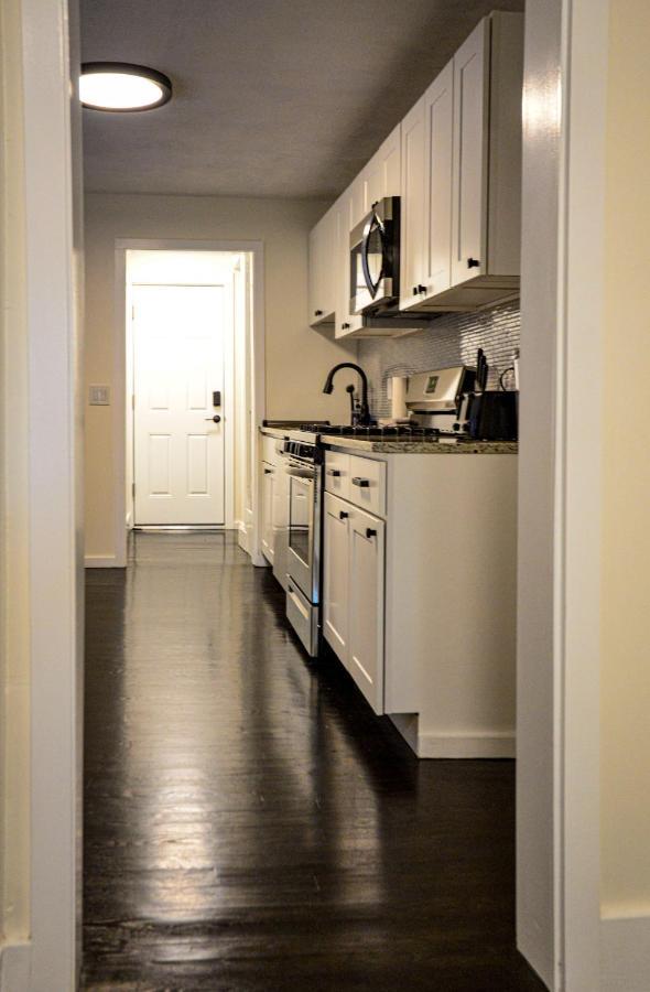 Modern Two Bedroom Condo - Boston Stoneham ภายนอก รูปภาพ