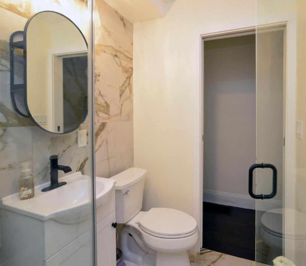 Modern Two Bedroom Condo - Boston Stoneham ภายนอก รูปภาพ