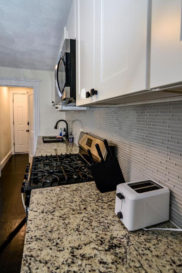 Modern Two Bedroom Condo - Boston Stoneham ภายนอก รูปภาพ