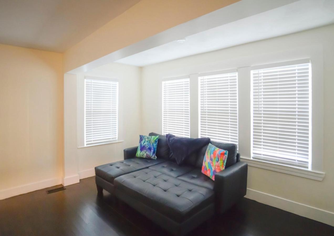Modern Two Bedroom Condo - Boston Stoneham ภายนอก รูปภาพ