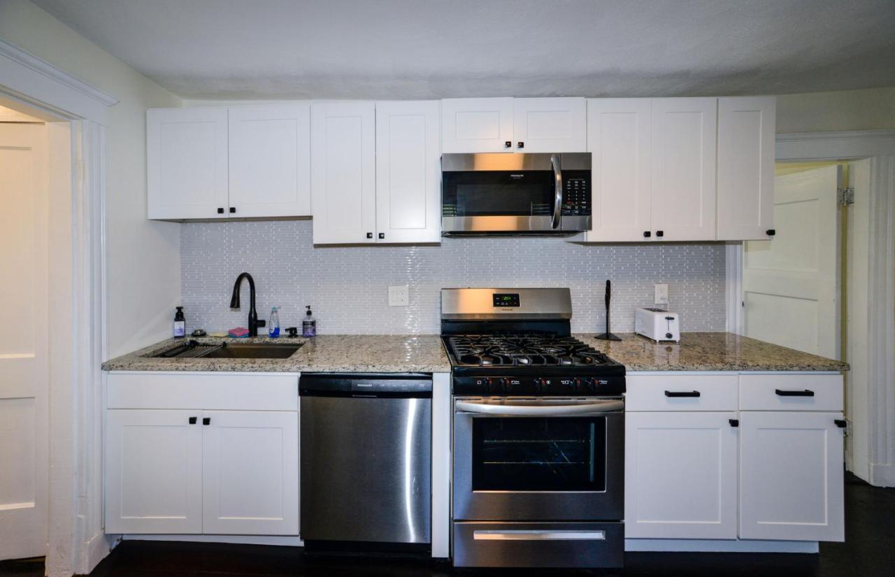 Modern Two Bedroom Condo - Boston Stoneham ภายนอก รูปภาพ