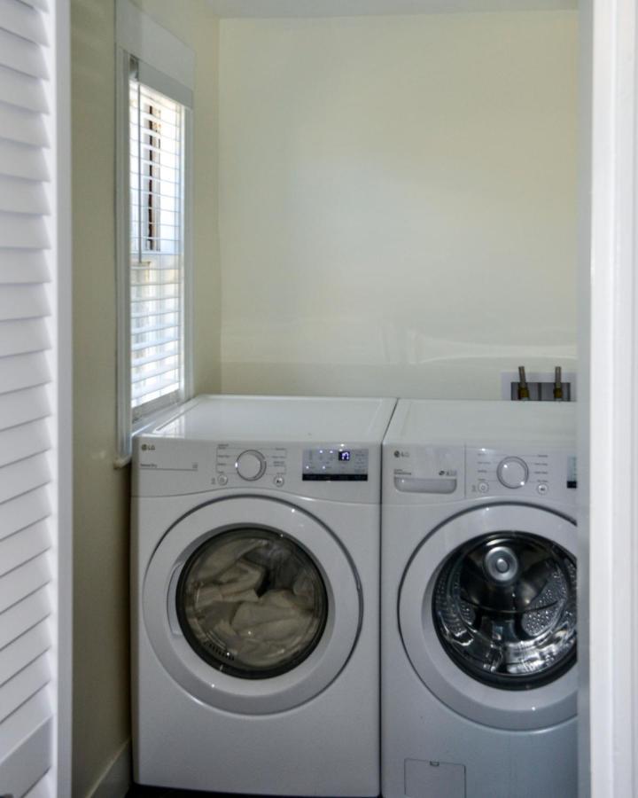 Modern Two Bedroom Condo - Boston Stoneham ภายนอก รูปภาพ